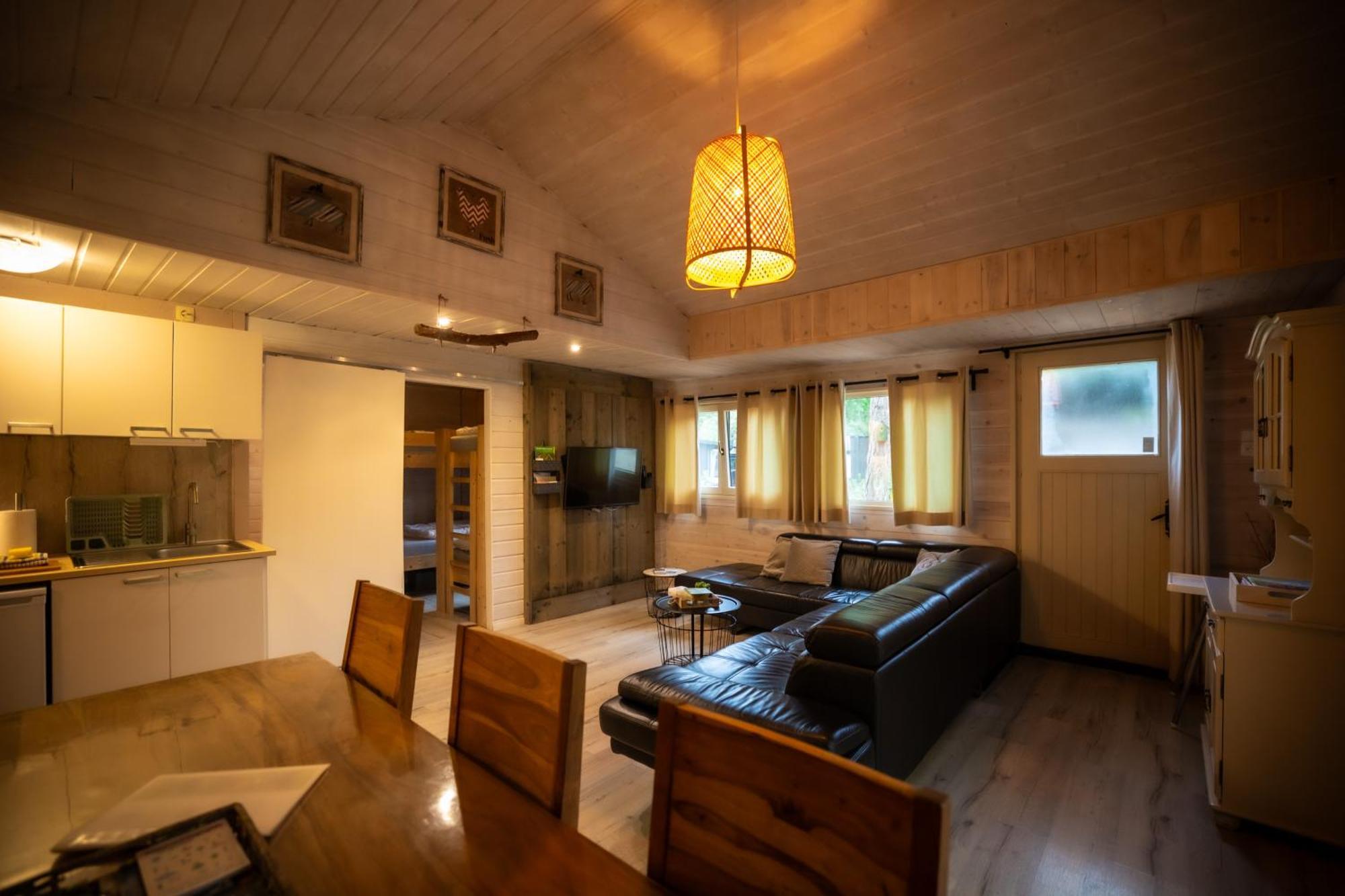 Chalet De Bosuil 주텐달 외부 사진