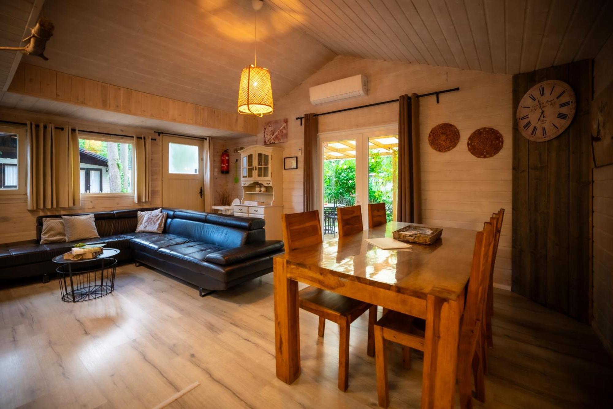 Chalet De Bosuil 주텐달 외부 사진